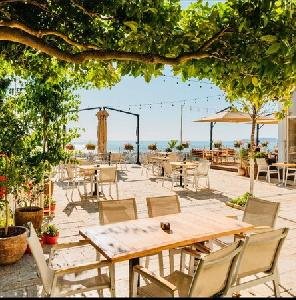 Vila Arber Hotel, Kavaje