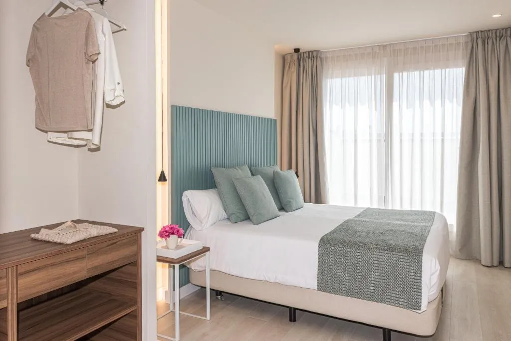 JUNIOR SUITE STANDARD Room, Eurosalou & Spa, Costa Dorada