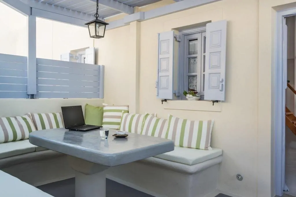 Terrace, Black Diamond Suites - Adults Only, Santorini