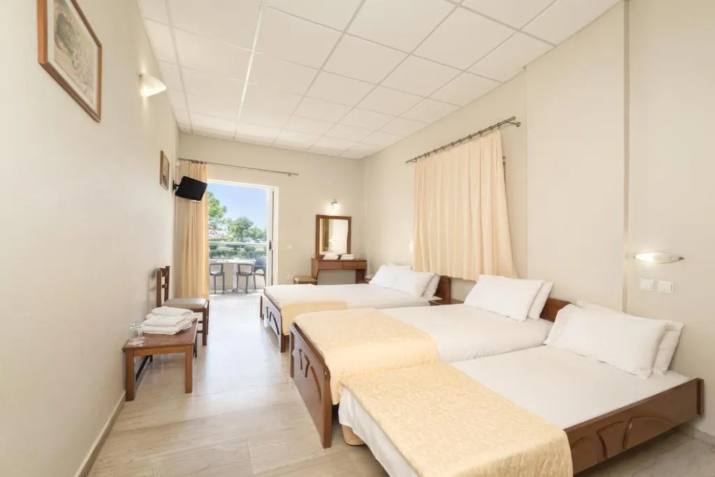 FAMILY ROOM ONE BEDROOM ONE BATHROOM Room, Kalamaki Beach Zakynthos, Zante