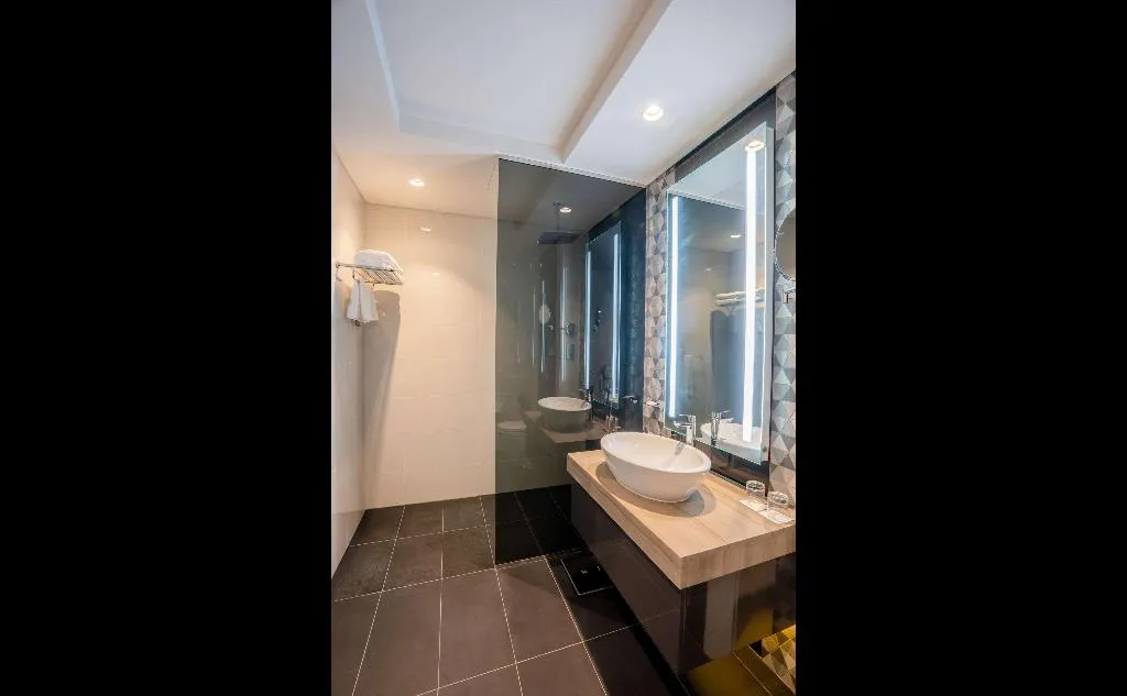 Room, Radisson Dubai Damac Hills, Dubai