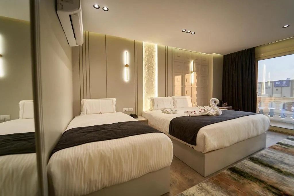 FAMILY ROOM DELUXE Room, Pyramids Charm Hotel, Cairo