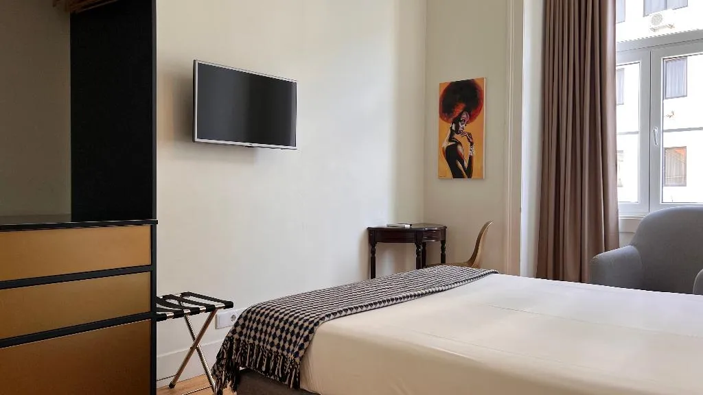 DOUBLE ONE BEDROOM ONE BATHROOM Room, Tesouro Da Baixa By Shiadu, Lisbon