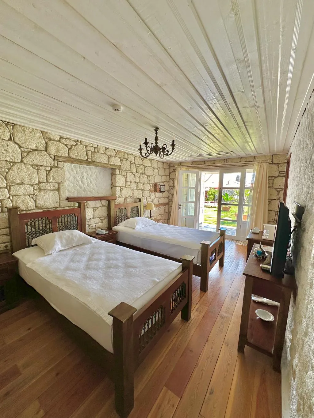 TWIN TWO BEDS Room, Imren Han Boutıque Hotel, Izmir