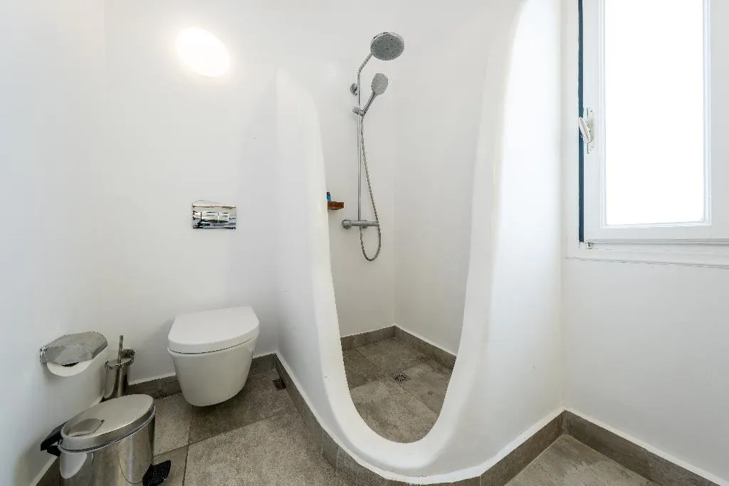 JUNIOR SUITE SEA VIEW WITH PRIVATE POOL Room, Amaze Suites, Santorini