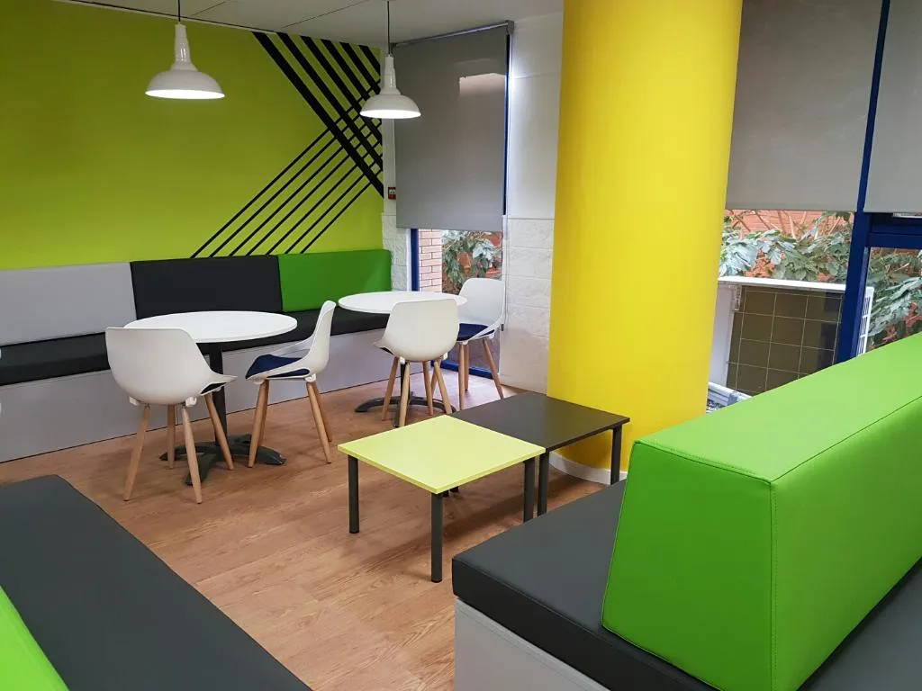 Sports and Entertainment, Albergue Juvenil Colegio Mayor Galileo Galilei, Valencia