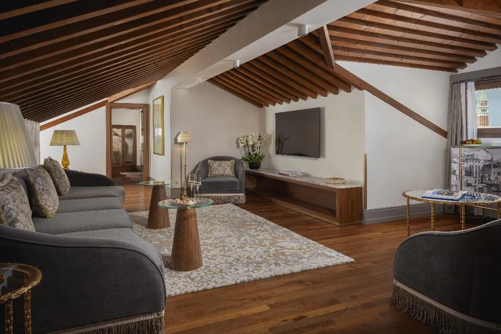 SUITE Presidential Room, Hotel Gabrielli Venezia - Starhotels Collezione, Venice