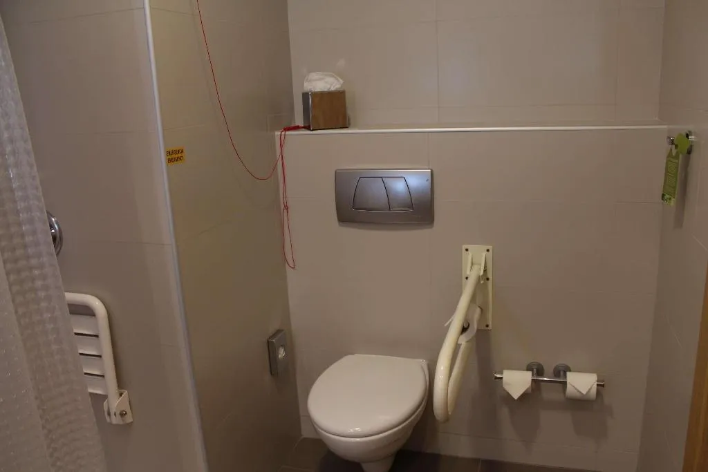 DOUBLE KING SIZE BED Room, Hilton Garden Inn Málaga, Costa Del Sol