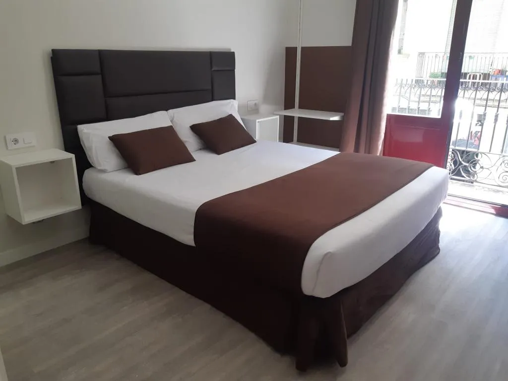 DOUBLE WITH DOUBLE BED Room, BCN Urbaness  Hotels Bonavista, Barcelona