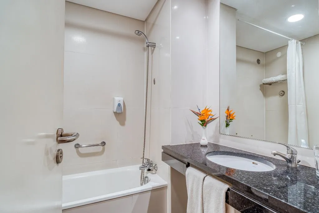 Double or Twin SEA VIEW Room, Muthu Raga Madeira Hotel, Madeira