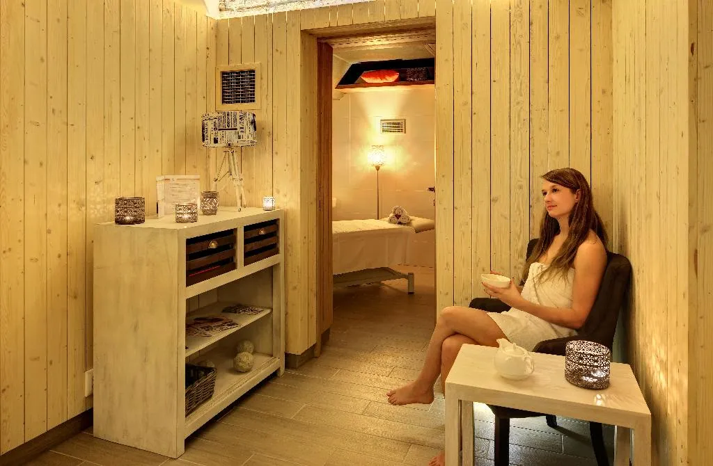 Sports and Entertainment, Absolutum Wellness Hotel Prague, Prague
