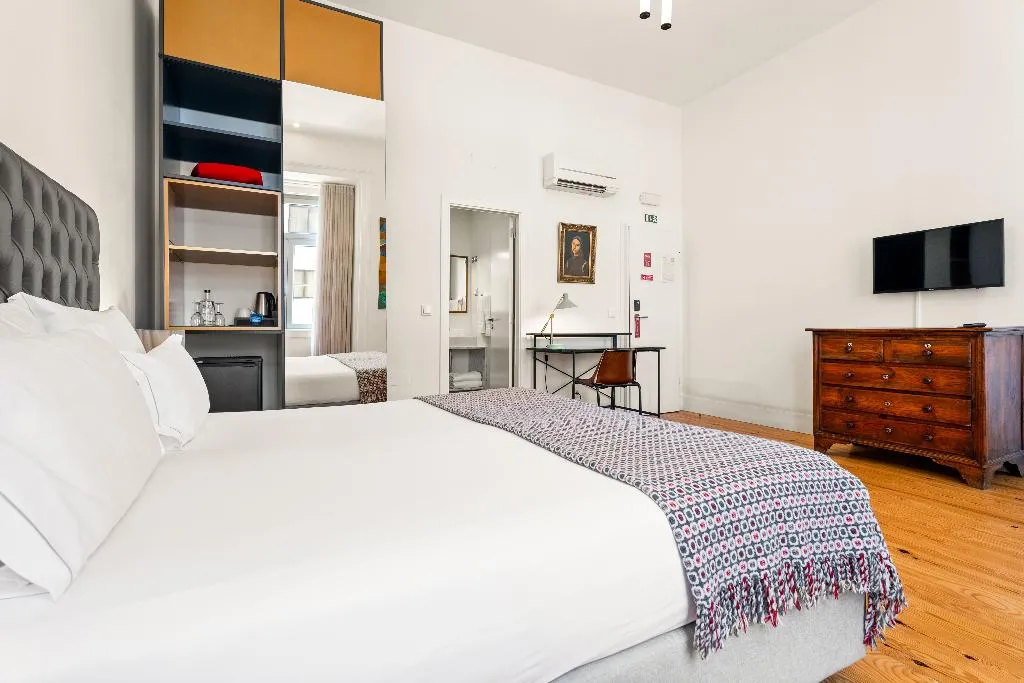 Double or Twin ONE BEDROOM ONE BATHROOM Room, Tesouro Da Baixa By Shiadu, Lisbon