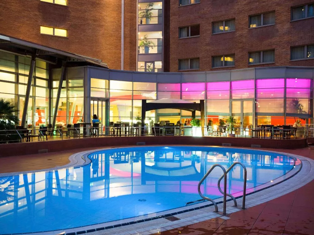 Pool, Novotel Venezia Mestre Castellana, Venice