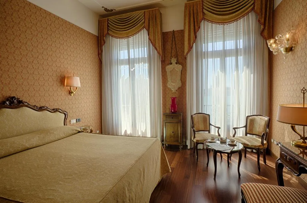 Double or Twin SUPERIOR LAGOON VIEW Room, Locanda Vivaldi, Venice
