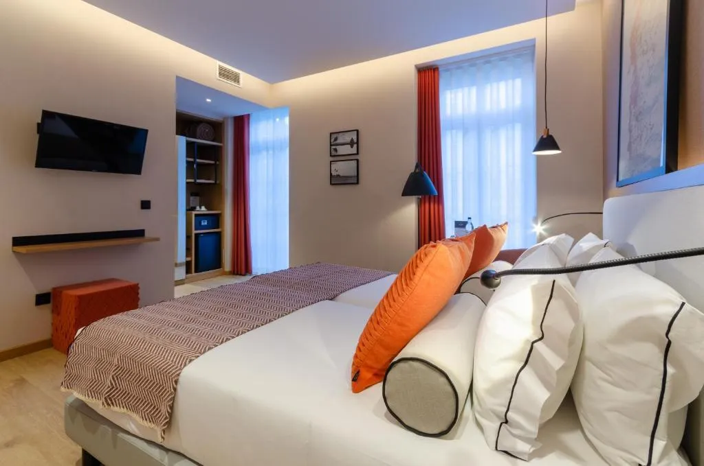 Double or Twin SUPERIOR Room, Rossio Plaza Hotel, Lisbon
