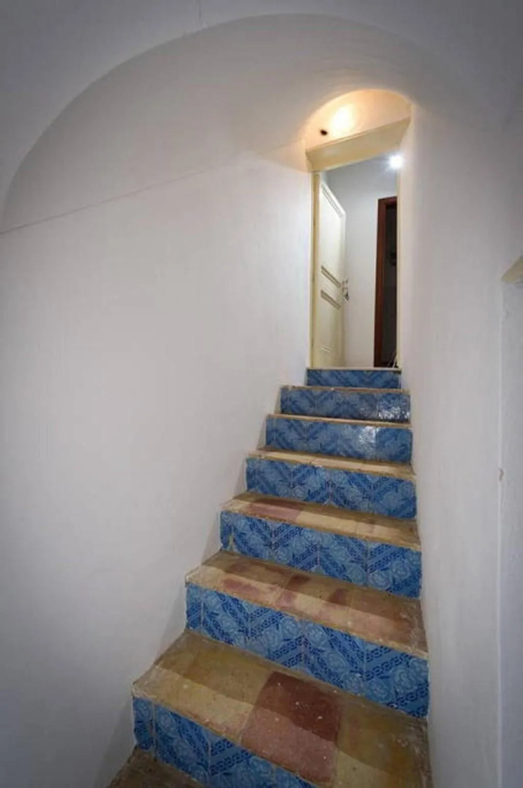 Lobby, Casa Del Capitano, Palermo