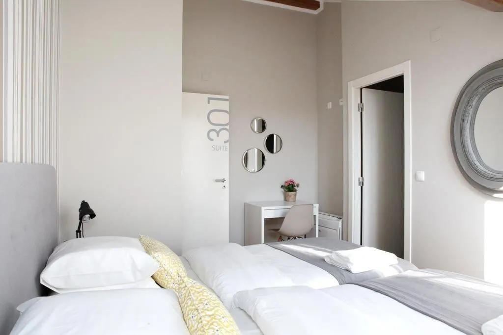 Room, Flores Guest House, Lisbon