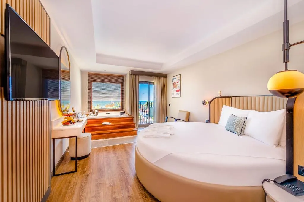 DOUBLE WITH JACUZZI Room, Belek Beach Resort, Antalya