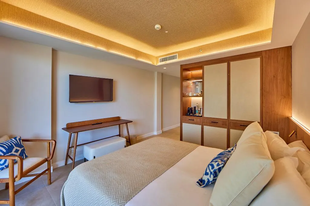 SINGLE STANDARD Room, Universal Gran Leon and Spa, Majorca