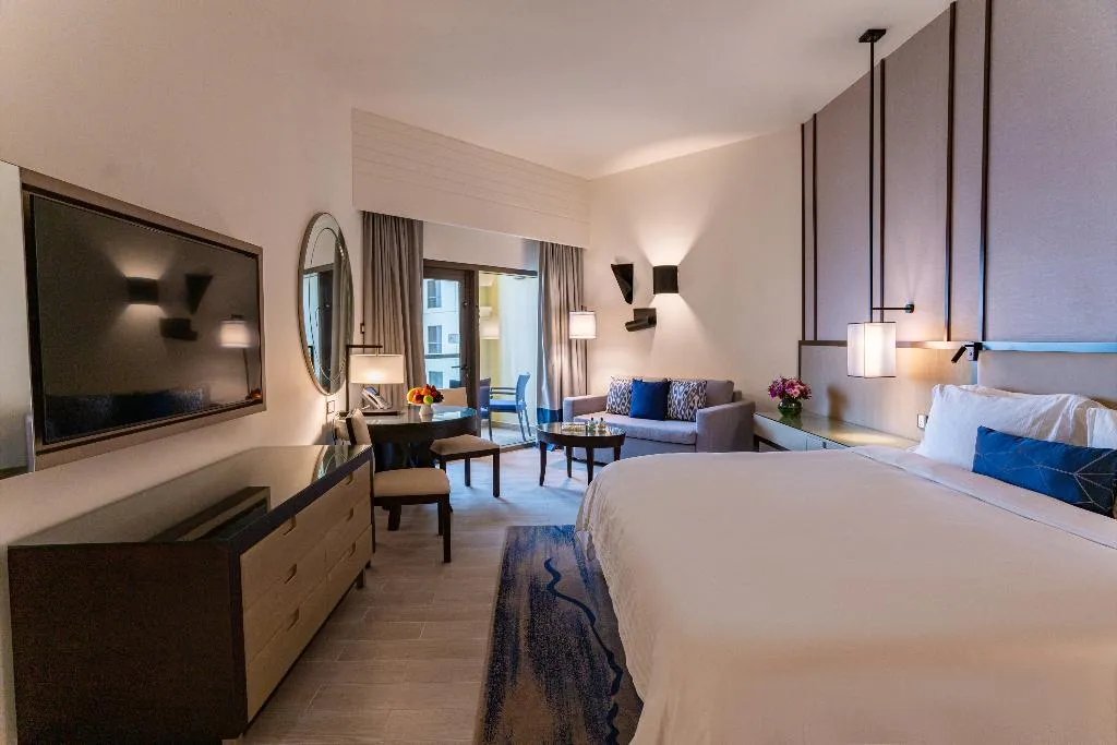 FAMILY ROOM SEA VIEW WITH BALCONY Room, Amwaj Rotana-Jumeirah Beach, Dubai