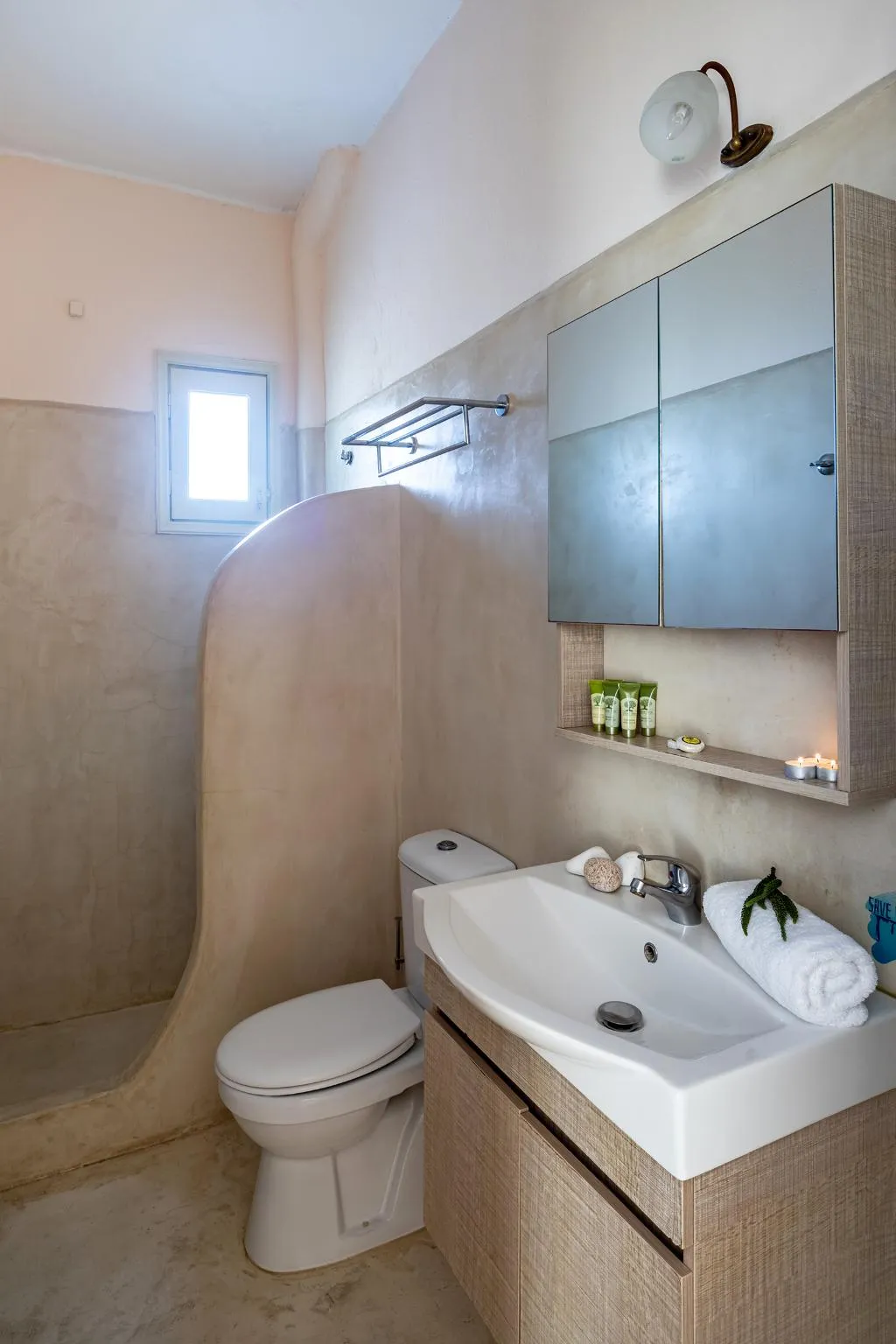 TRIPLE SUPERIOR GARDEN VIEW Room, Olia Hotel, Mykonos