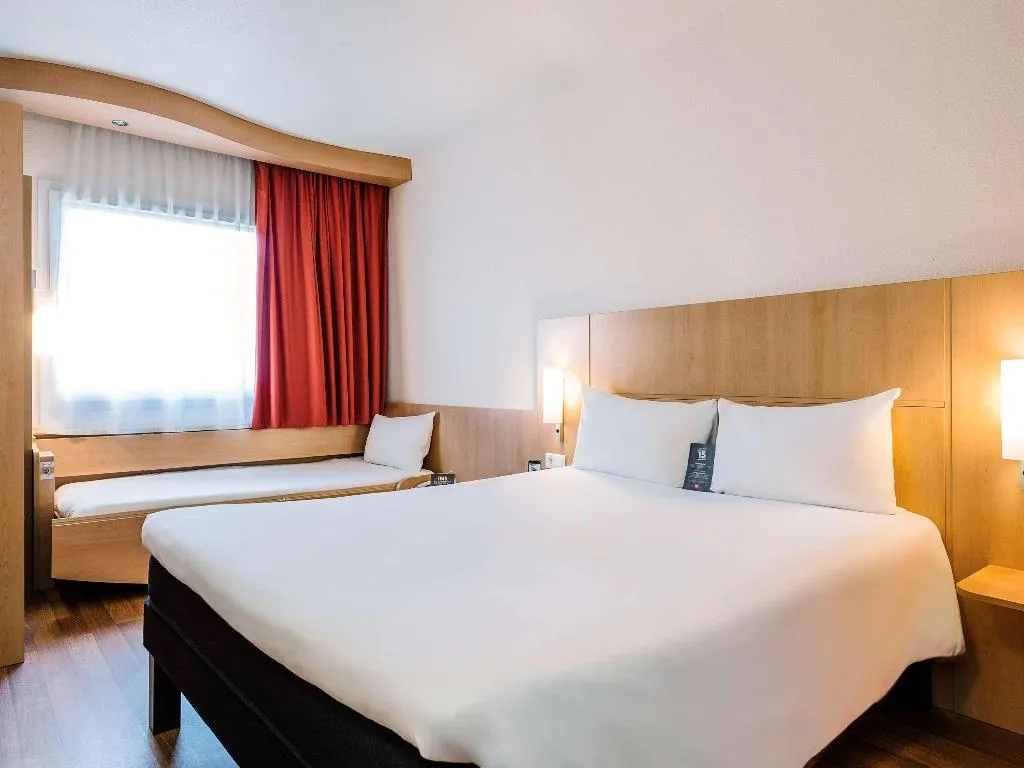DOUBLE STANDARD Room, Ibis Styles Madrid Centro Maravillas, Madrid