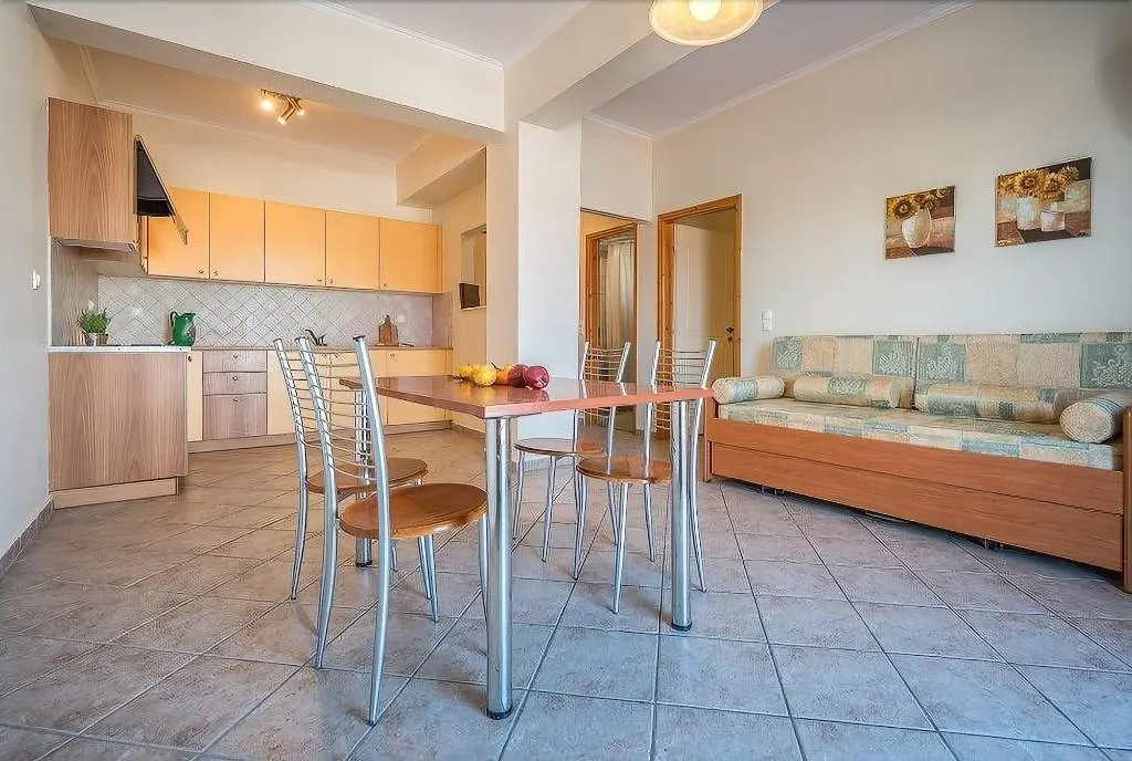 Lobby, Spira Studios, Zante