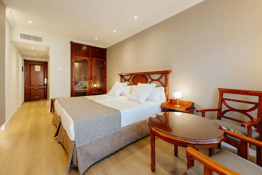 Double or Twin CITY VIEW Room, Hotel Reveron Plaza, Tenerife