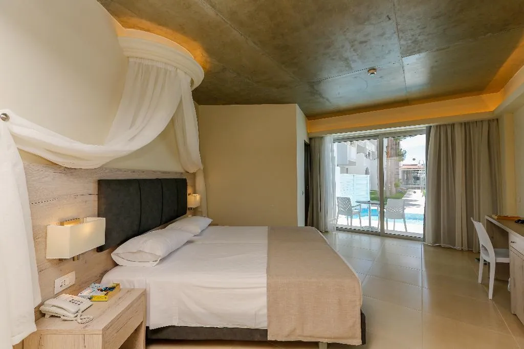 Double or Twin DELUXE WITH PRIVATE POOL Room, Rodos Star, Rhodes
