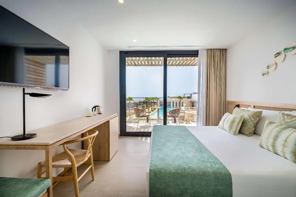 Room SUPERIOR SEA VIEW Room, Barcelo Nura, Menorca