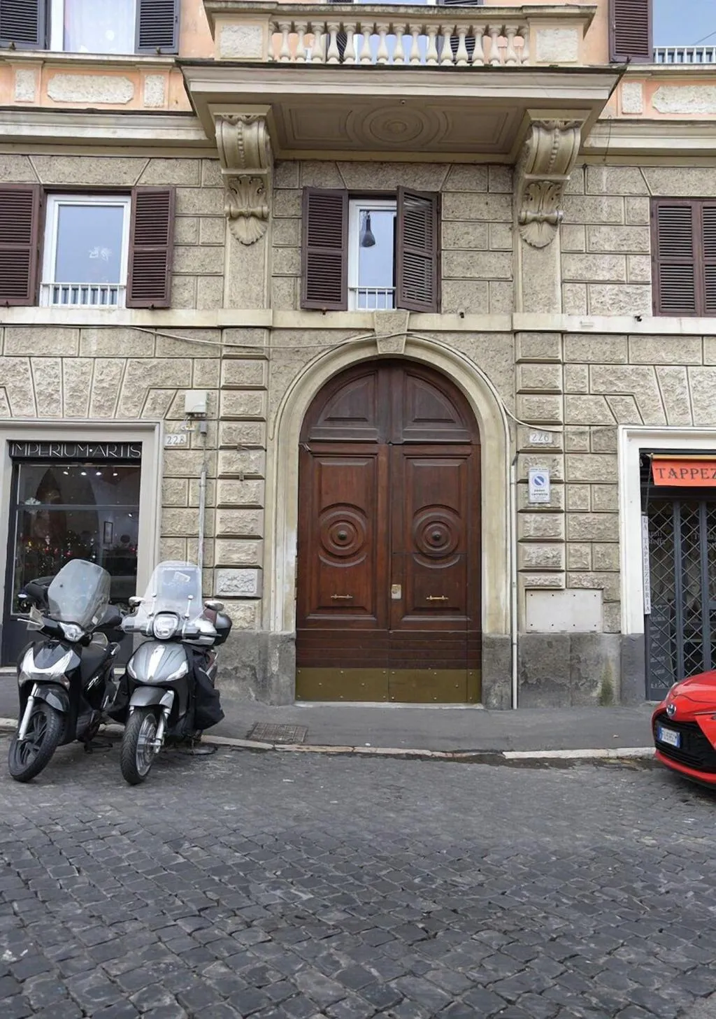 General view, Few Steps From Colosseum, Naples