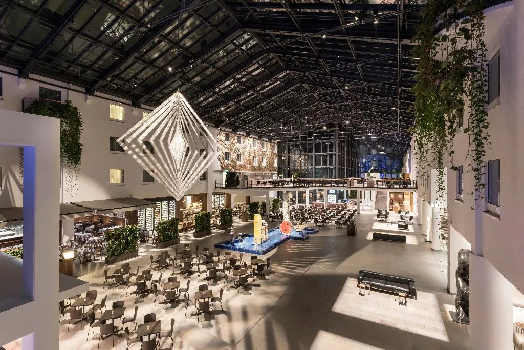 Lobby, Estrel Hotel Berlin, Berlin