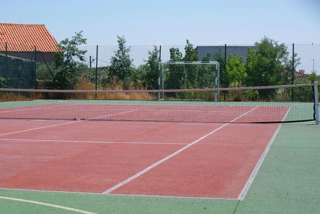 Sports and Entertainment, Casa do Redondo, Porto