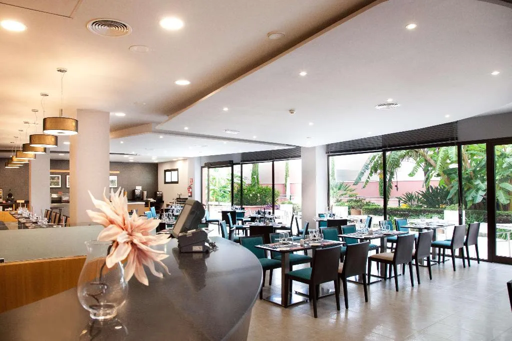Restaurant, Hilton Garden Inn Málaga, Costa Del Sol
