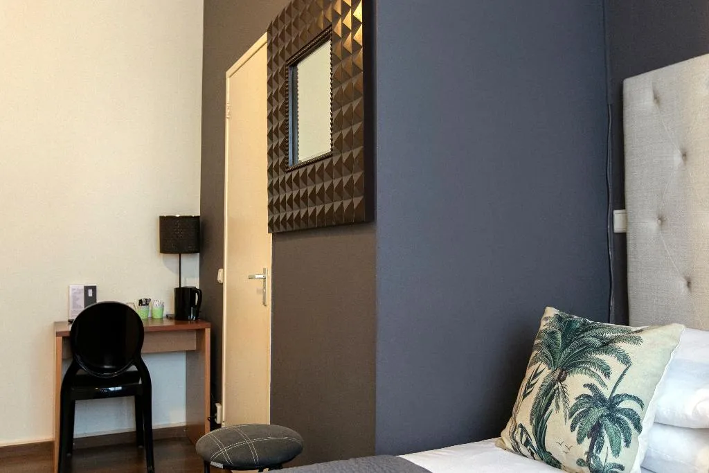 TWIN STANDARD Room, Quentin Amsterdam Hotel, Amsterdam