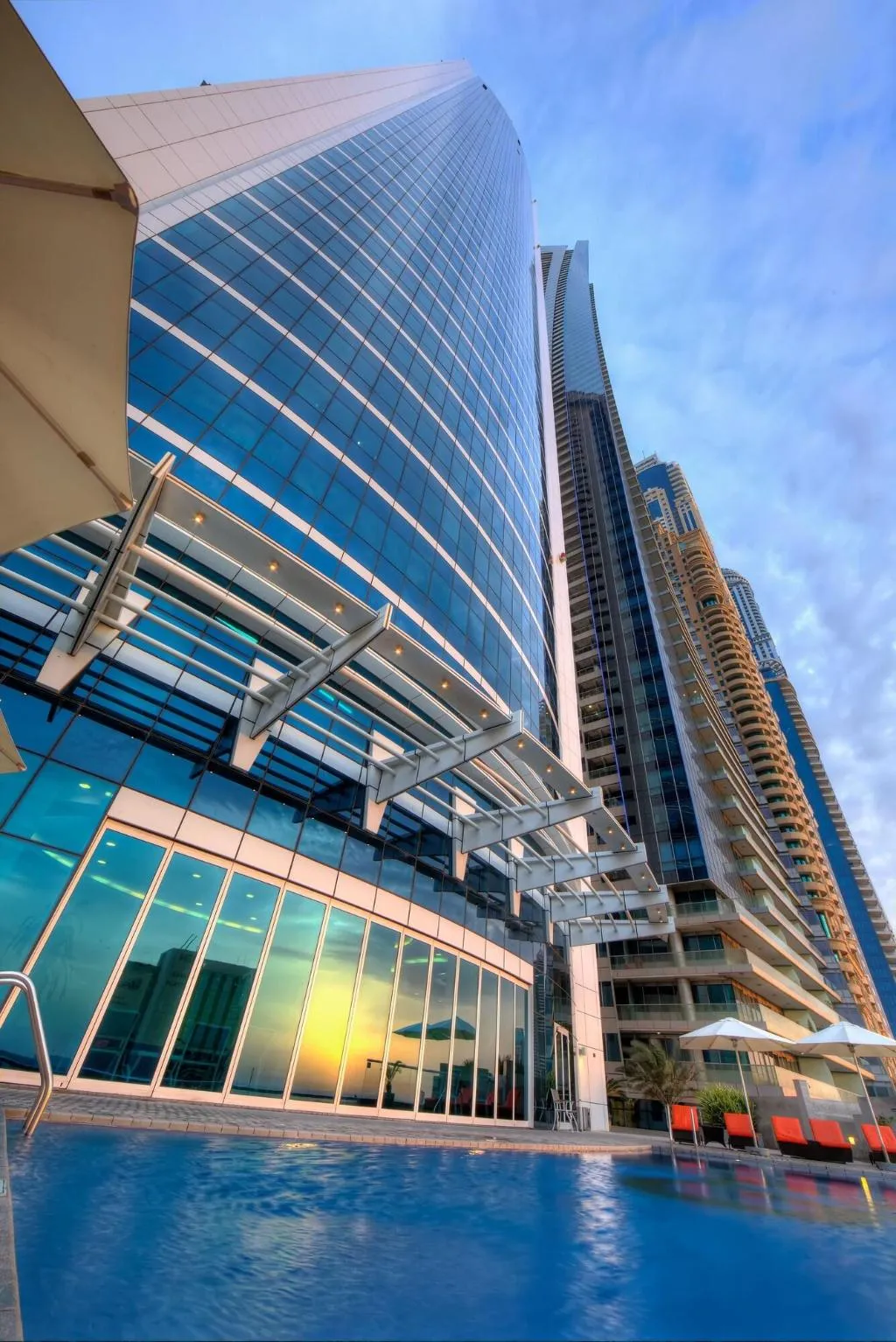 Sports and Entertainment, Tamani Marina Hotel and Hotel Apartment, Dubai