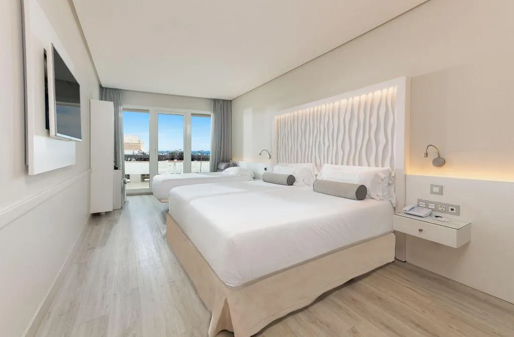 TWIN PARTIAL SEA VIEW Room, Amàre Beach Hotel Marbella, Costa Del Sol