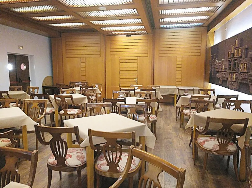 Restaurant, ELE Acueducto, Madrid