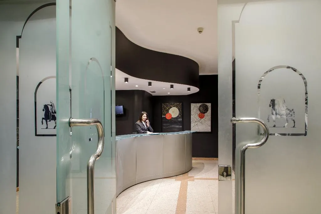 Lobby, Marc'Aurelio, Rome