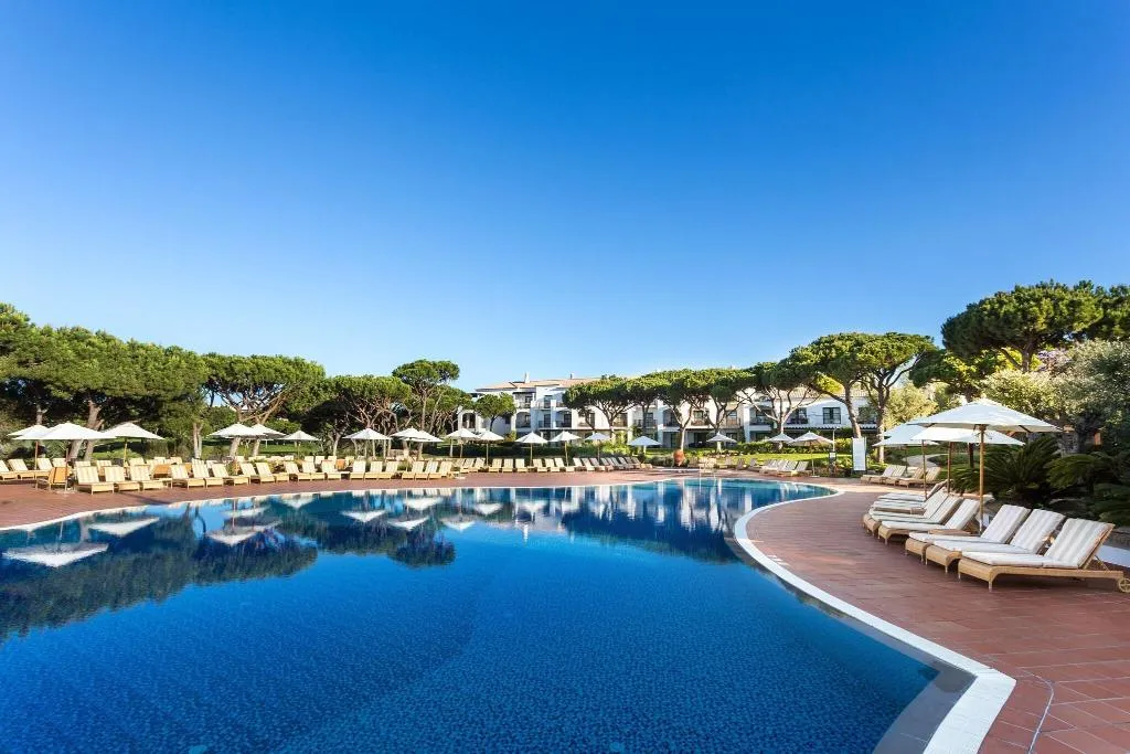 Pool, Pine Cliffs Gardens, Algarve