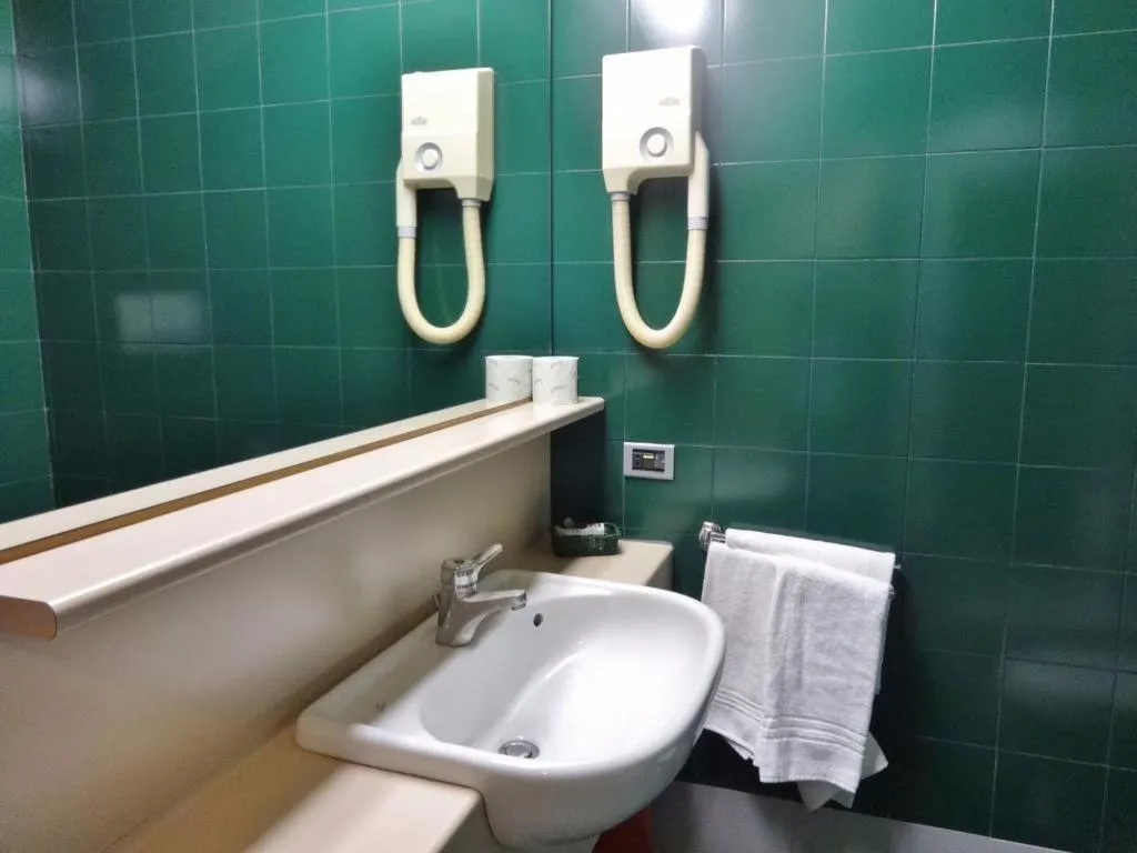 Room, Hotel Longobardo, Milan