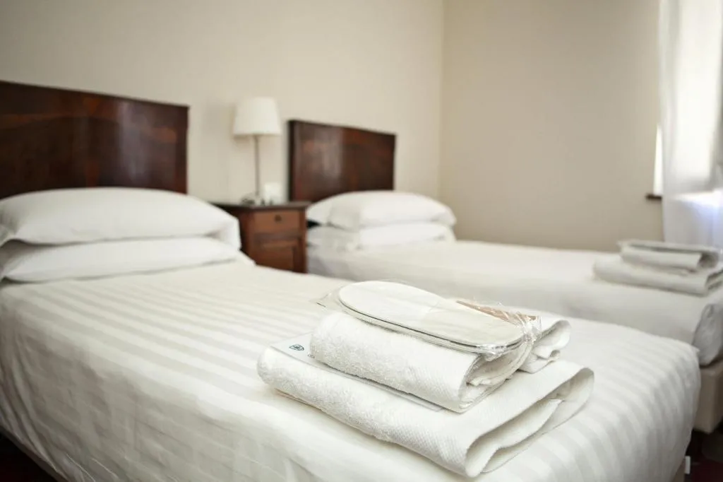 Room, Locanda San Bernardo, Milan