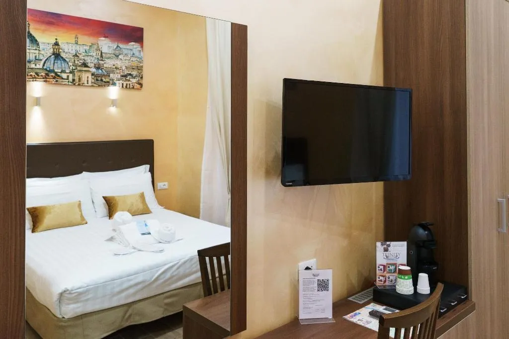 Room, Trinity Luxury Rooms, Rome