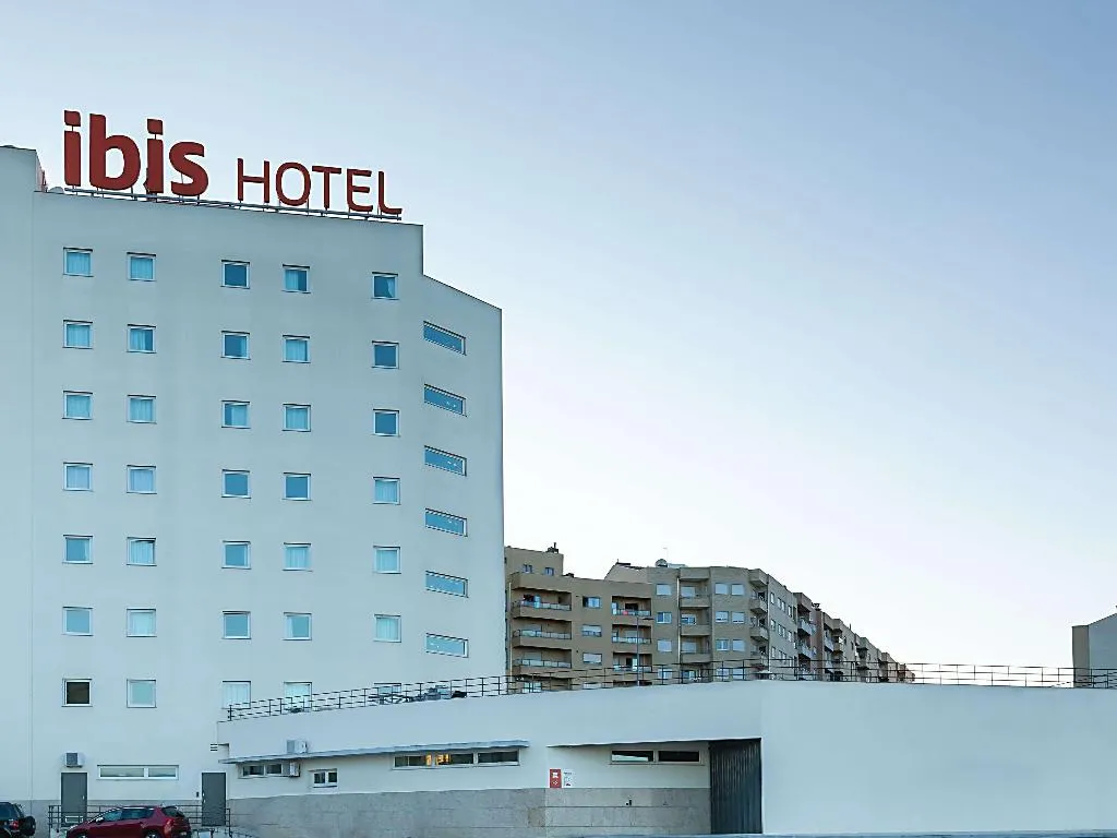 General view, Ibis Braganca, Porto