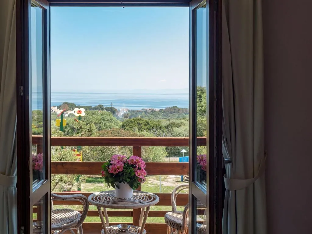 Room, Cala Reale, Cagliari