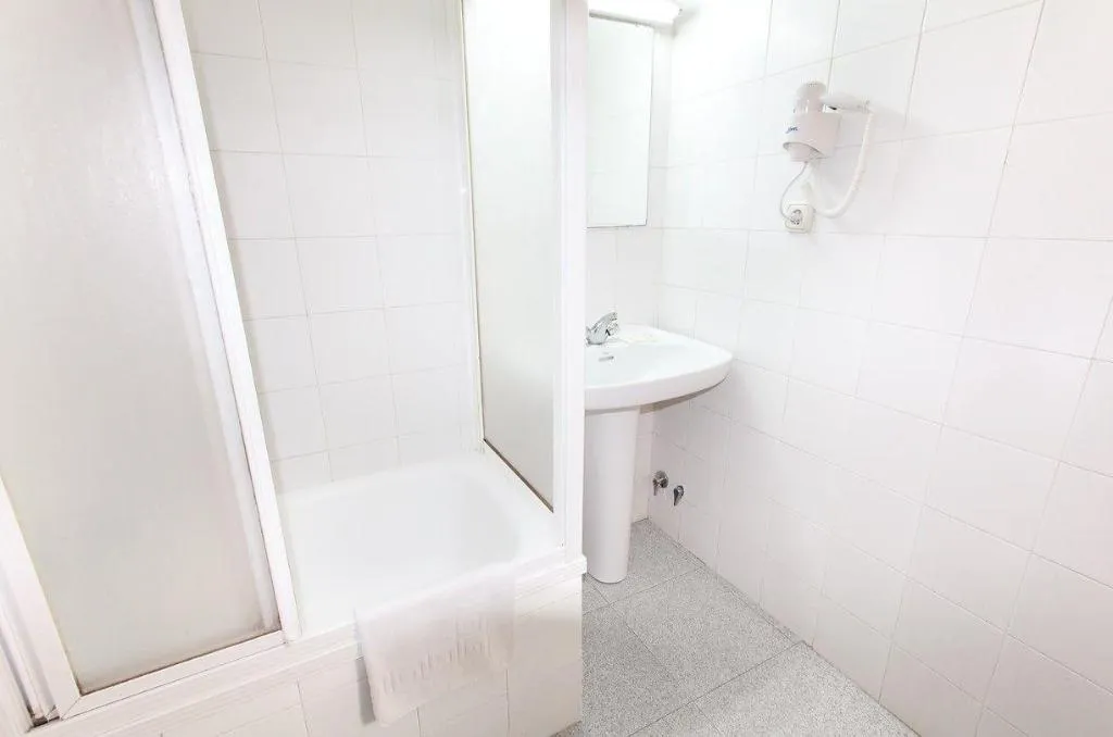 Room, Hostal Estacia N Almeria, Costa Almeria