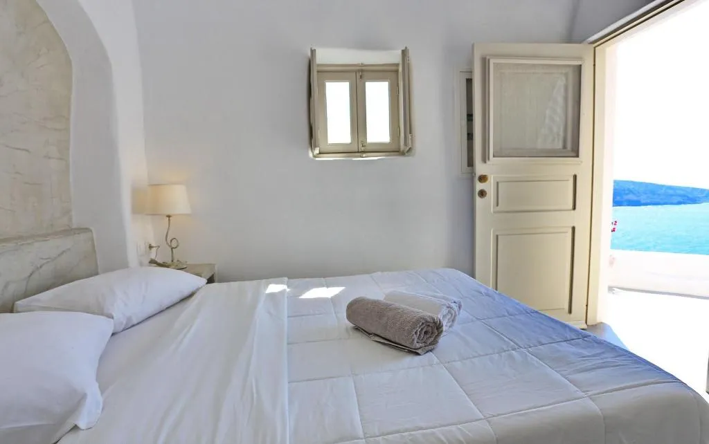 Room, Oia Mare Villas, Santorini