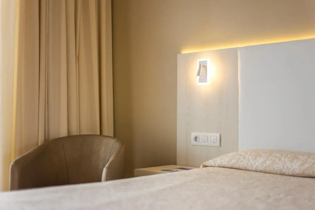 DOUBLE SINGLE USE PREMIUM Room, Best Siroco, Costa Del Sol