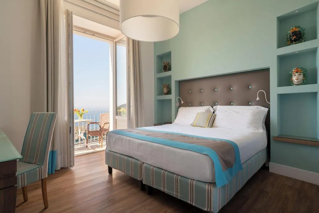 Room, Relais Palazzo del Barone - Adults Only, Naples