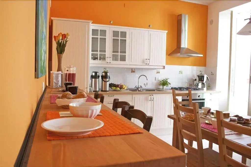 Restaurant, City-in-hostel-B&B, Catania